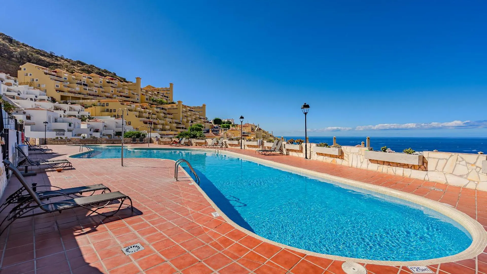 Apartment In Balcon Del Atlantico Адехе